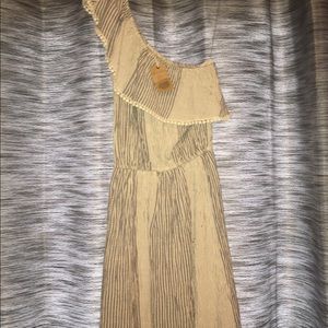 American Eagle off the shoulder dress